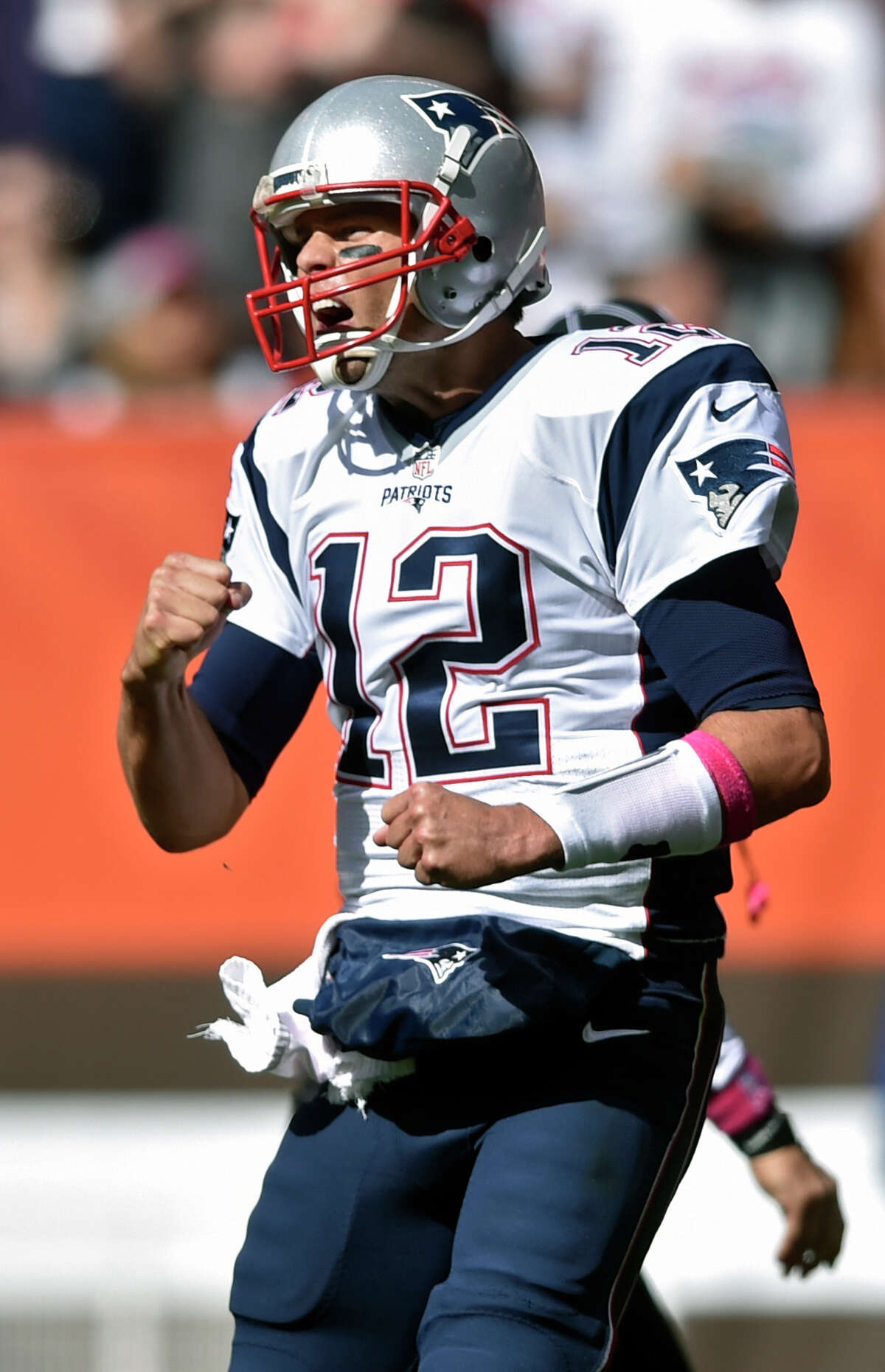 Tom Brady has big day in homecoming, Patriots beat Bengals