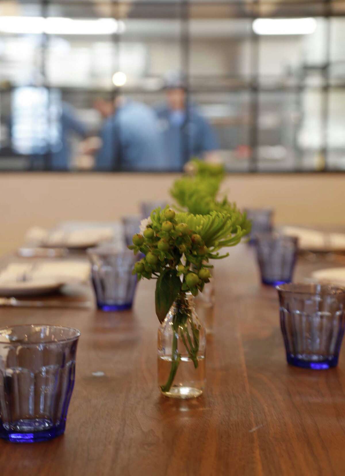 Eloise Nichols Grill & Liquors now open in River Oaks