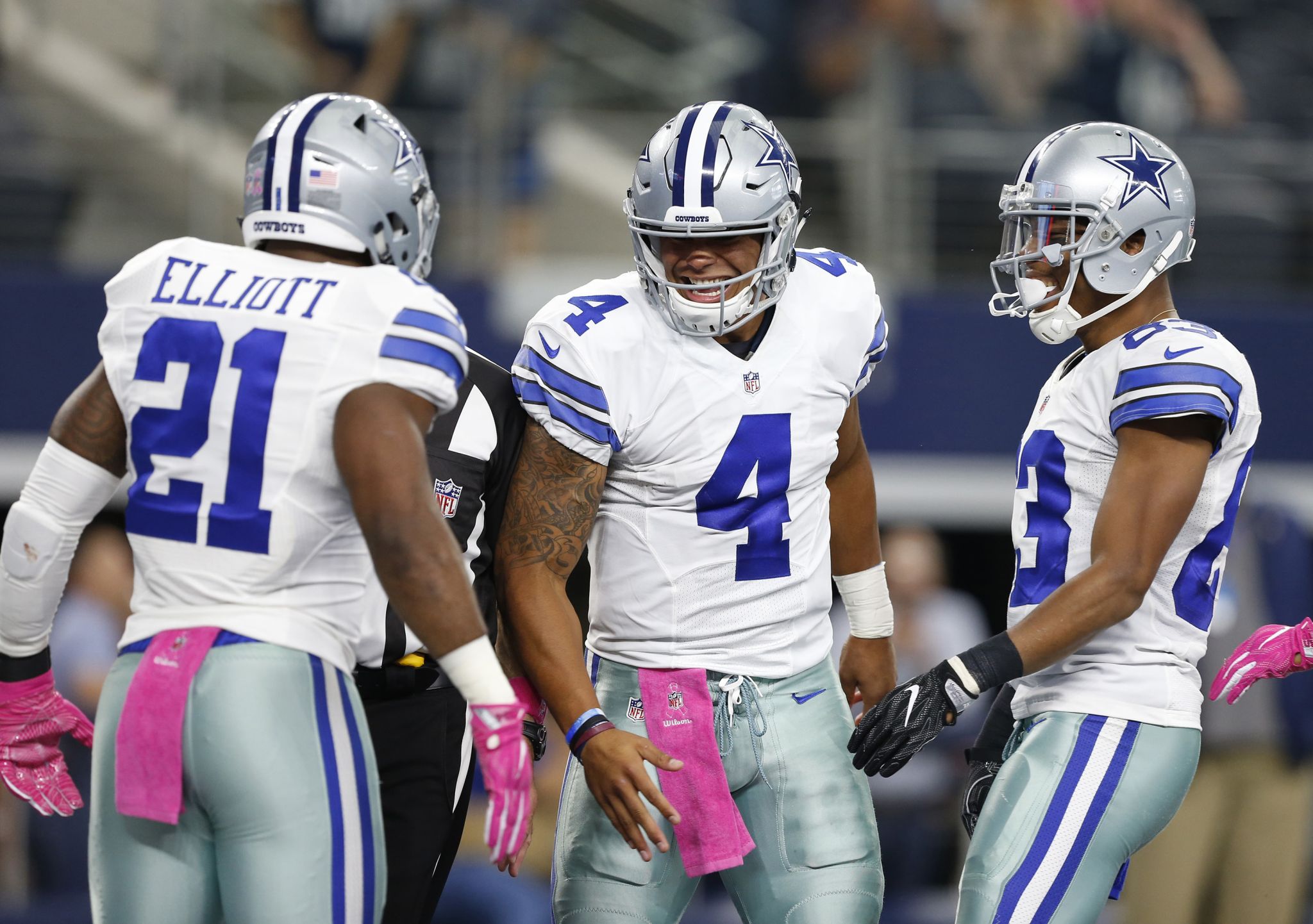 Prescott, Cowboys overpower winless Browns 35-10