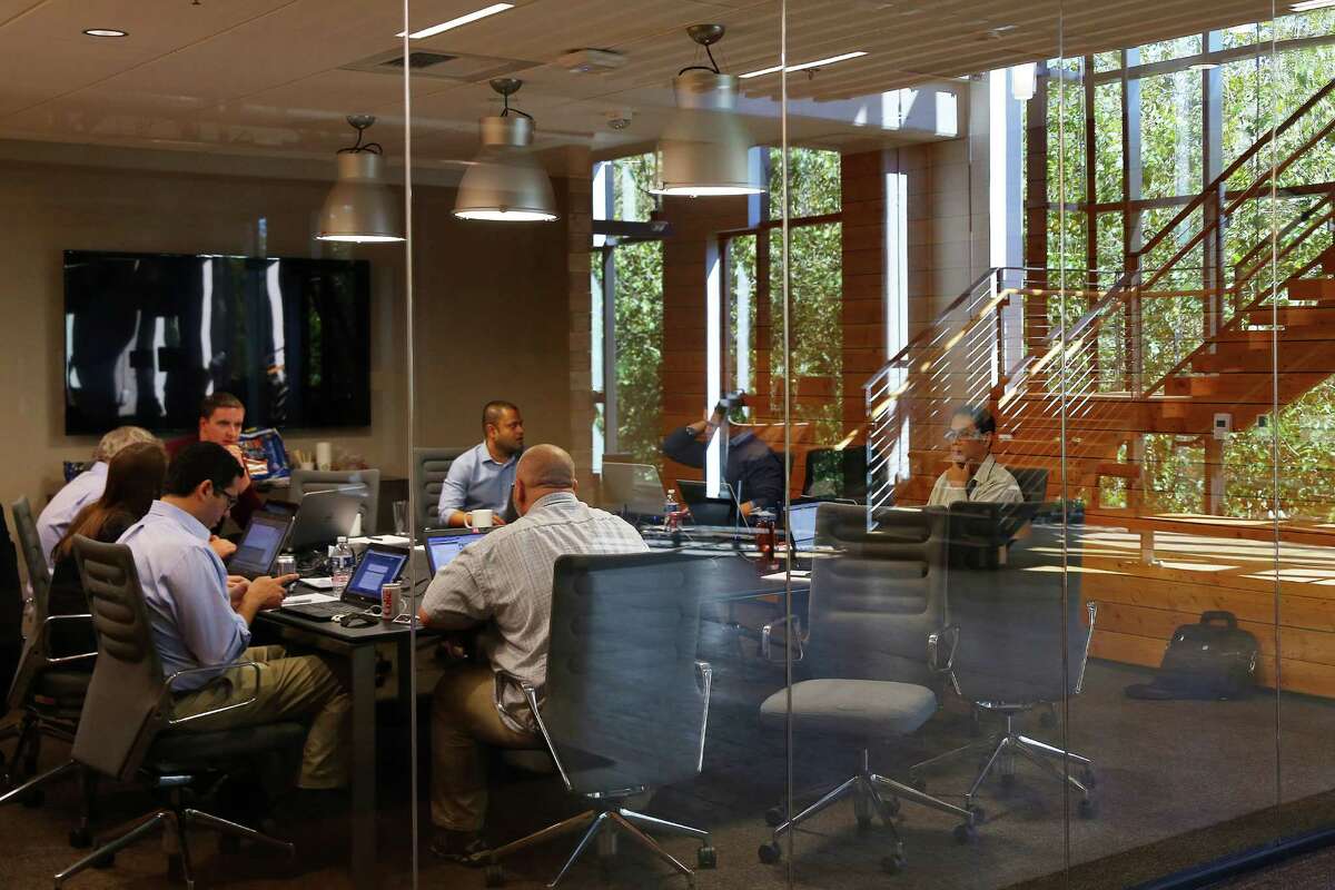 Weyerhaeuser struts stuff in new Pioneer Square headquarters