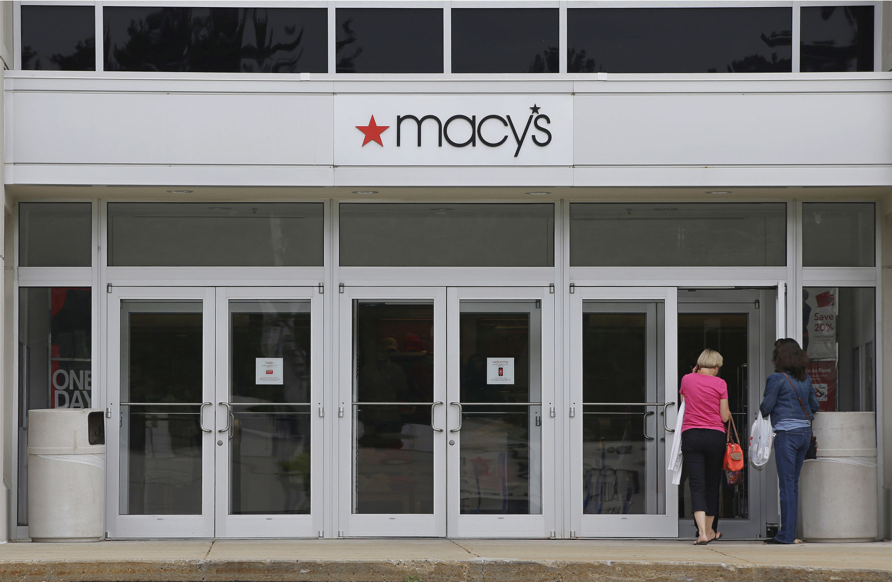 Macy's announces Houstonarea store closings