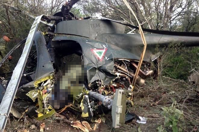 2 dead, 1 injured in military helicopter crash in Mexico