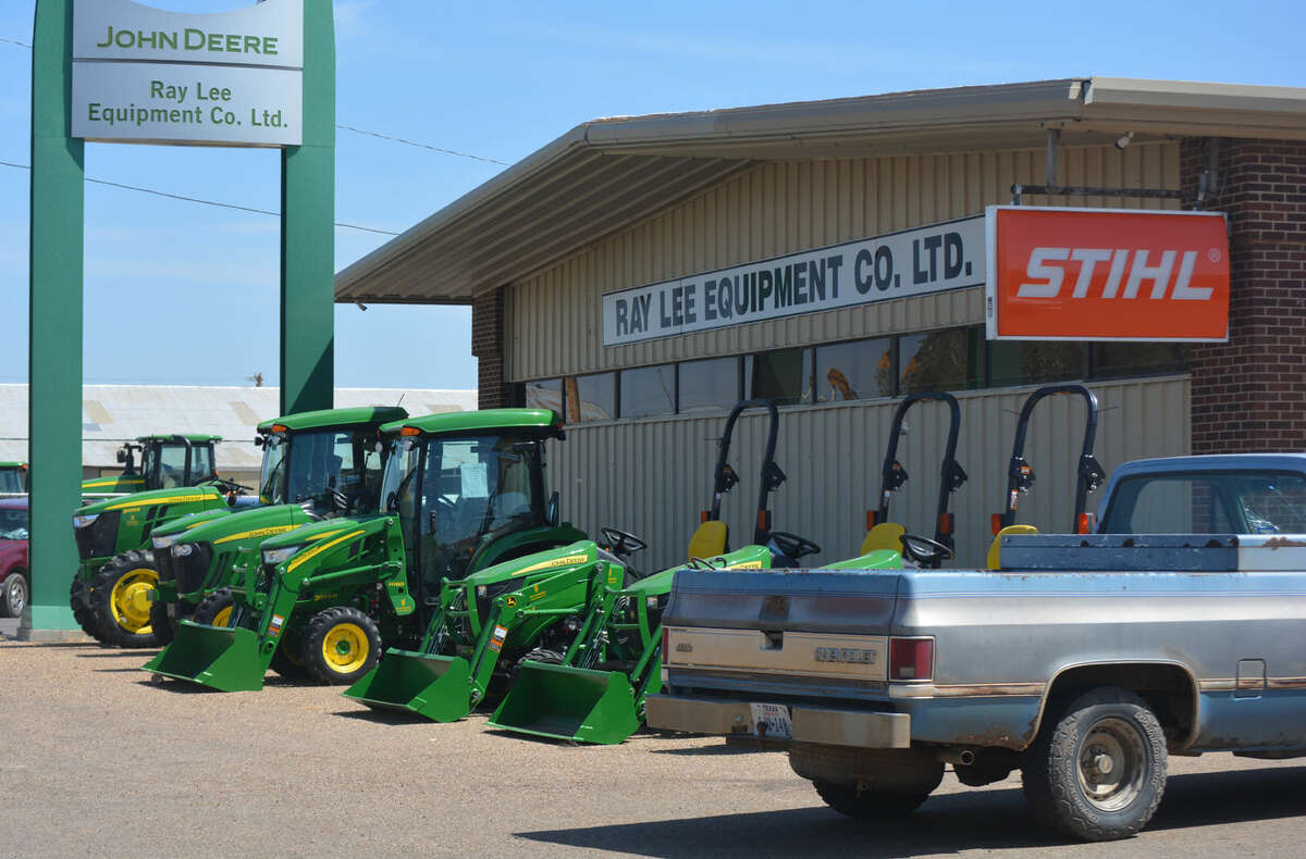 Western Equipment acquiring Ray Lee Equipment