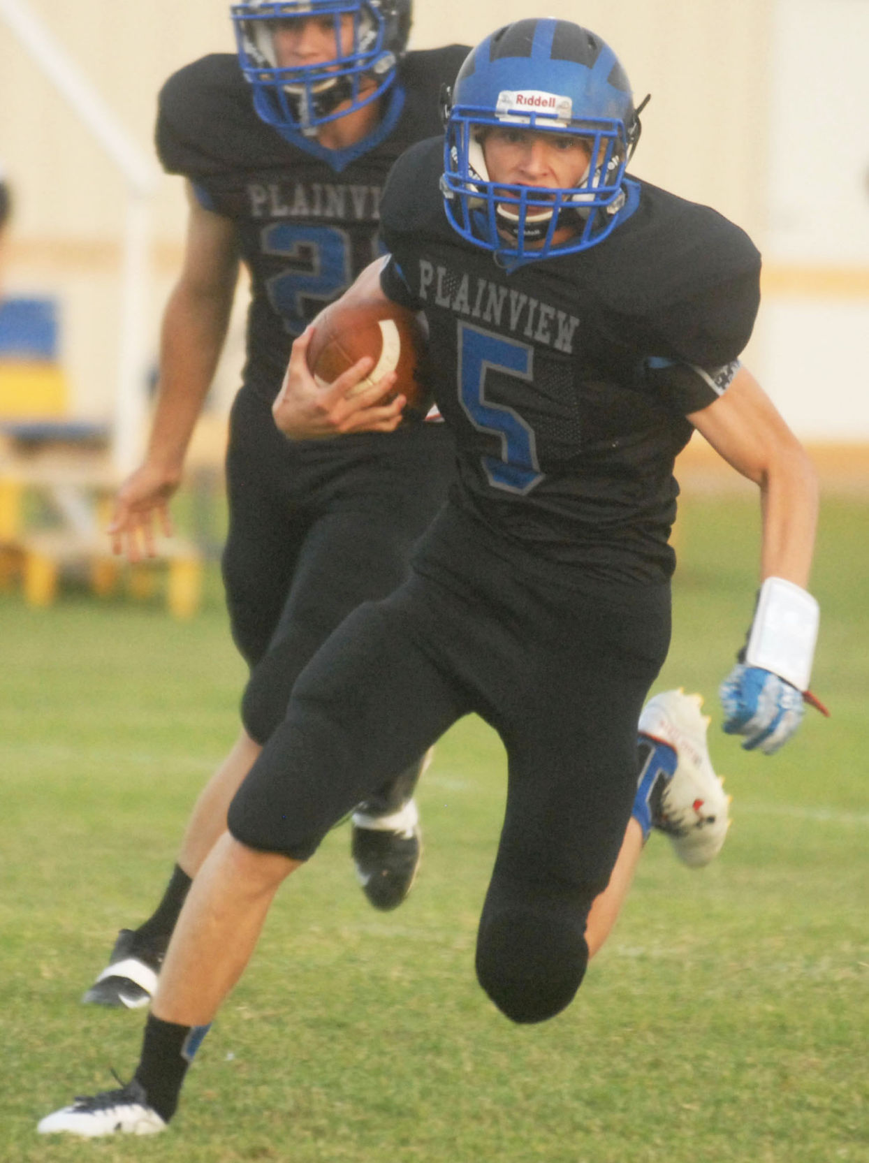 WellmanUnion hangs on to beat PCA, 4032