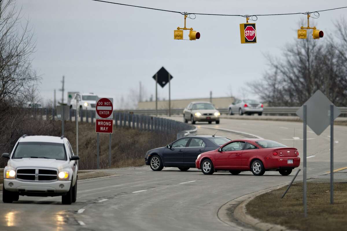 Brace yourself It's cardeer accident season in Michigan