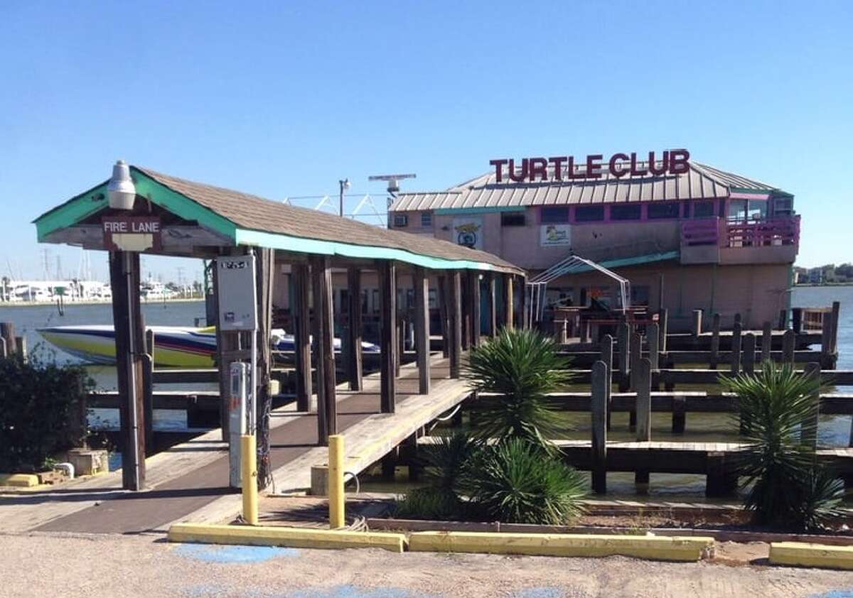 Turtle Club, the 33-year-old Clear Lake floating bar, closing by the ...