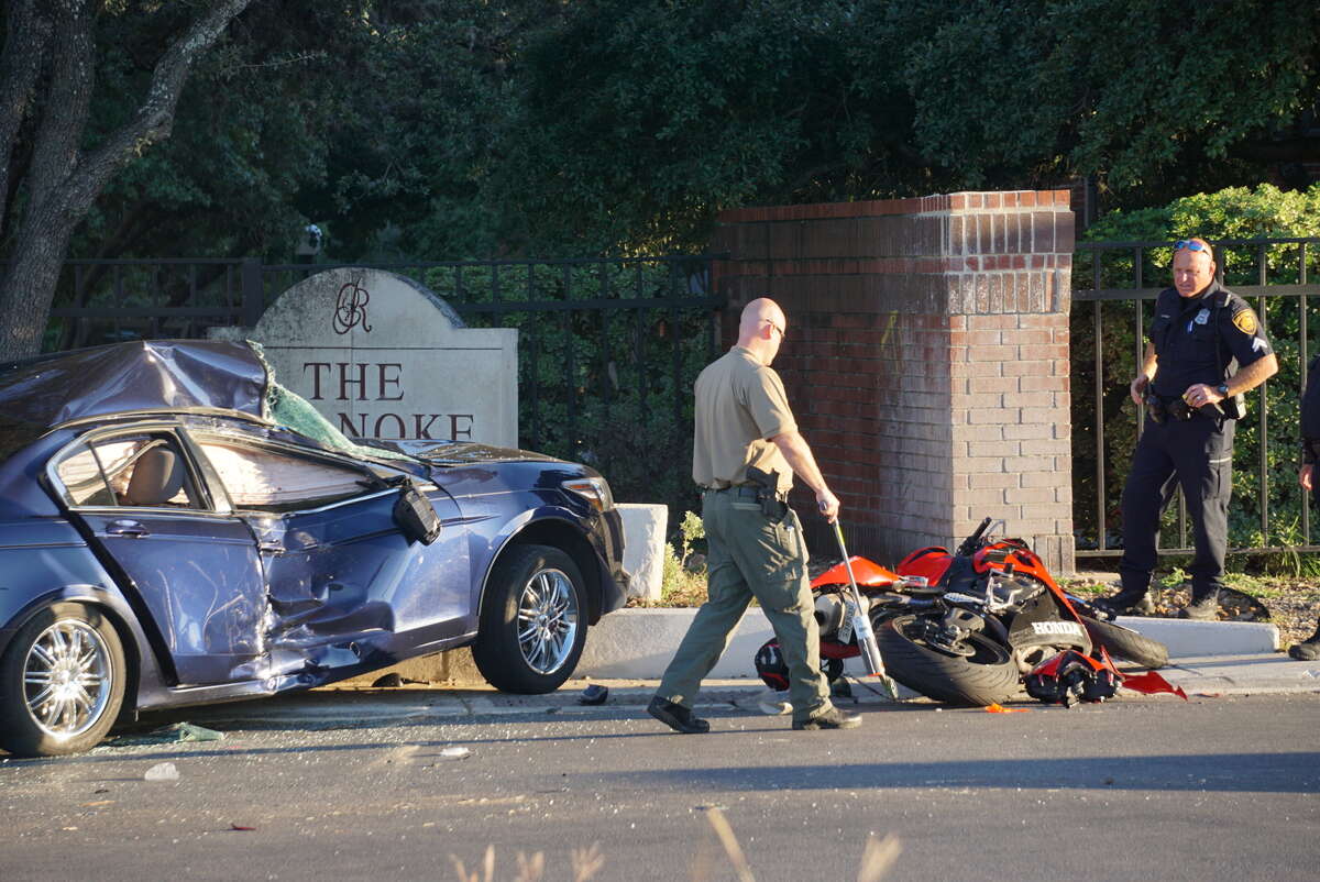 27-year-old Motorcyclist Killed In Northwest Side Crash Was Wearing Helmet