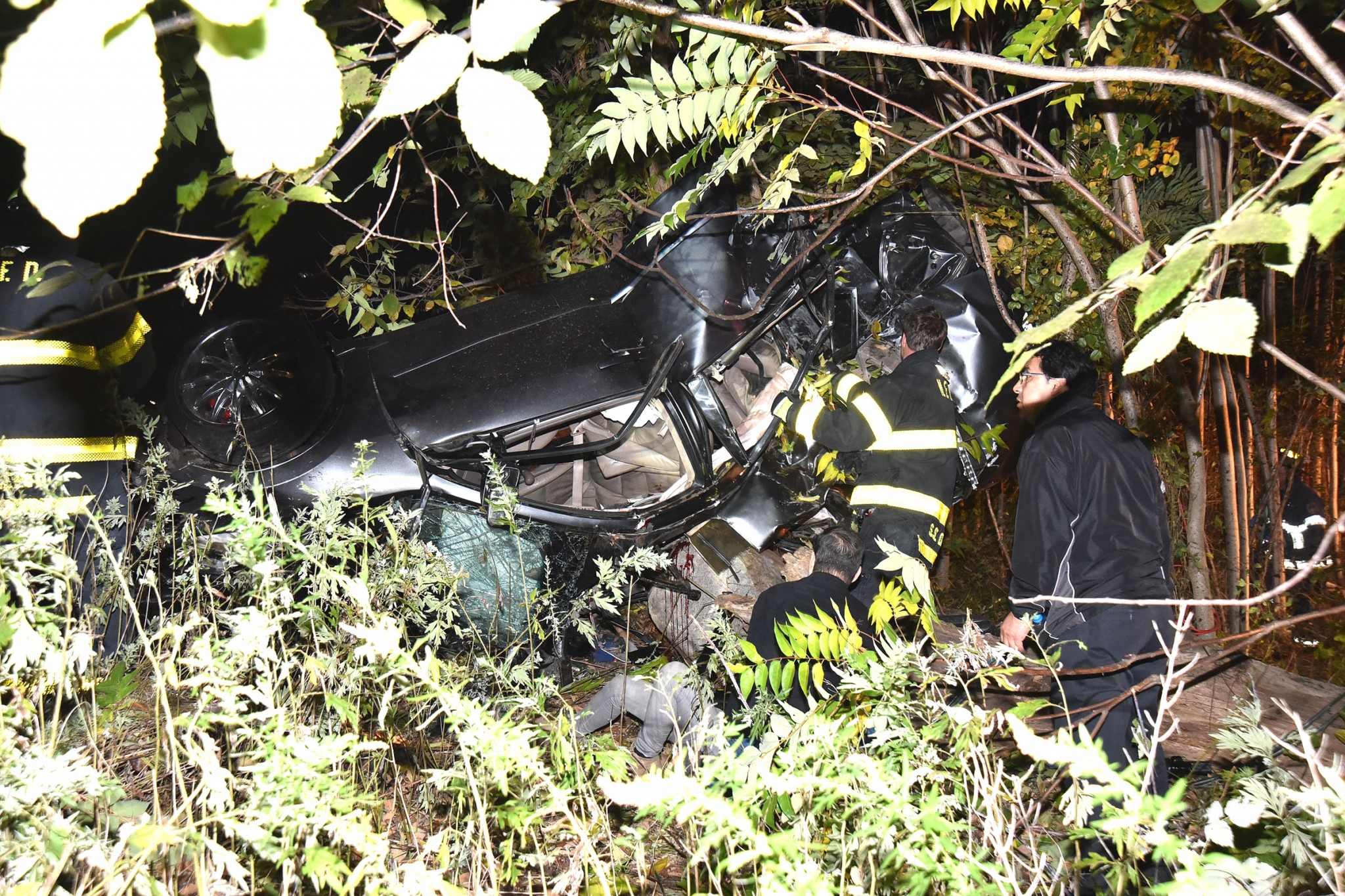 Serious wreck on Merritt leaves 2 hurt Westport News