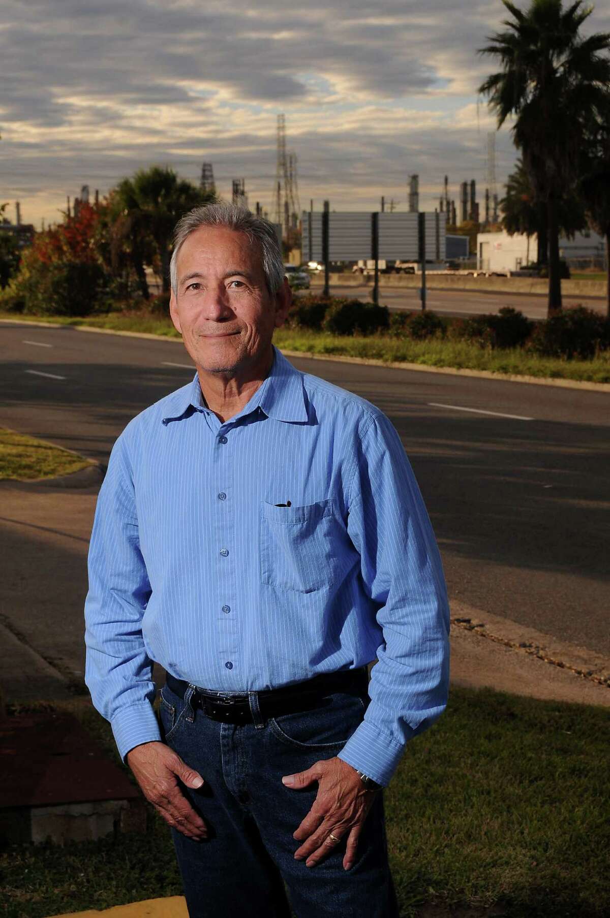 Former state Rep. Gilbert Pena is running for mayor of Pasadena.
