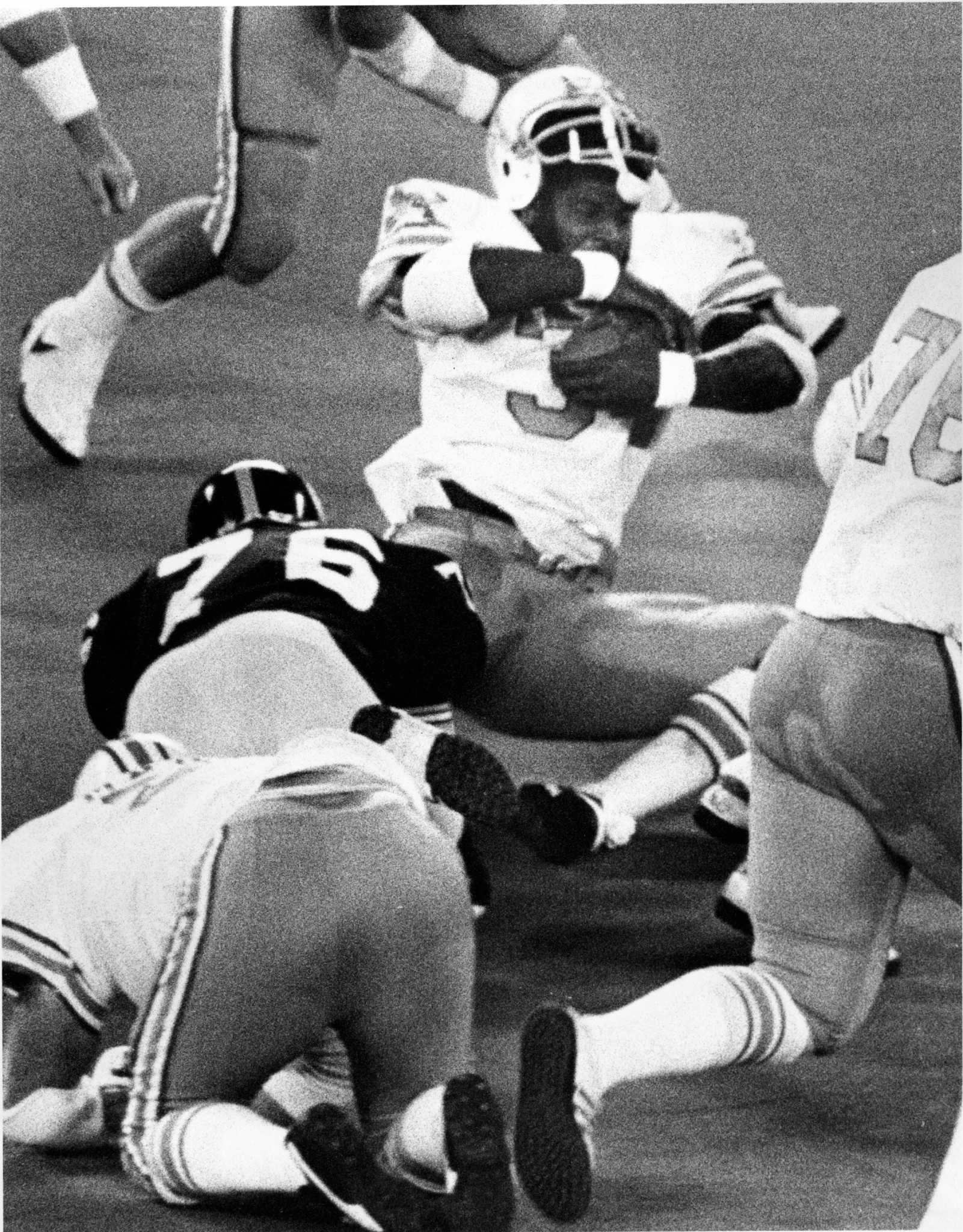 11/20/1978 - Miami Dolphins at the Houston Oilers. Oilers Earl