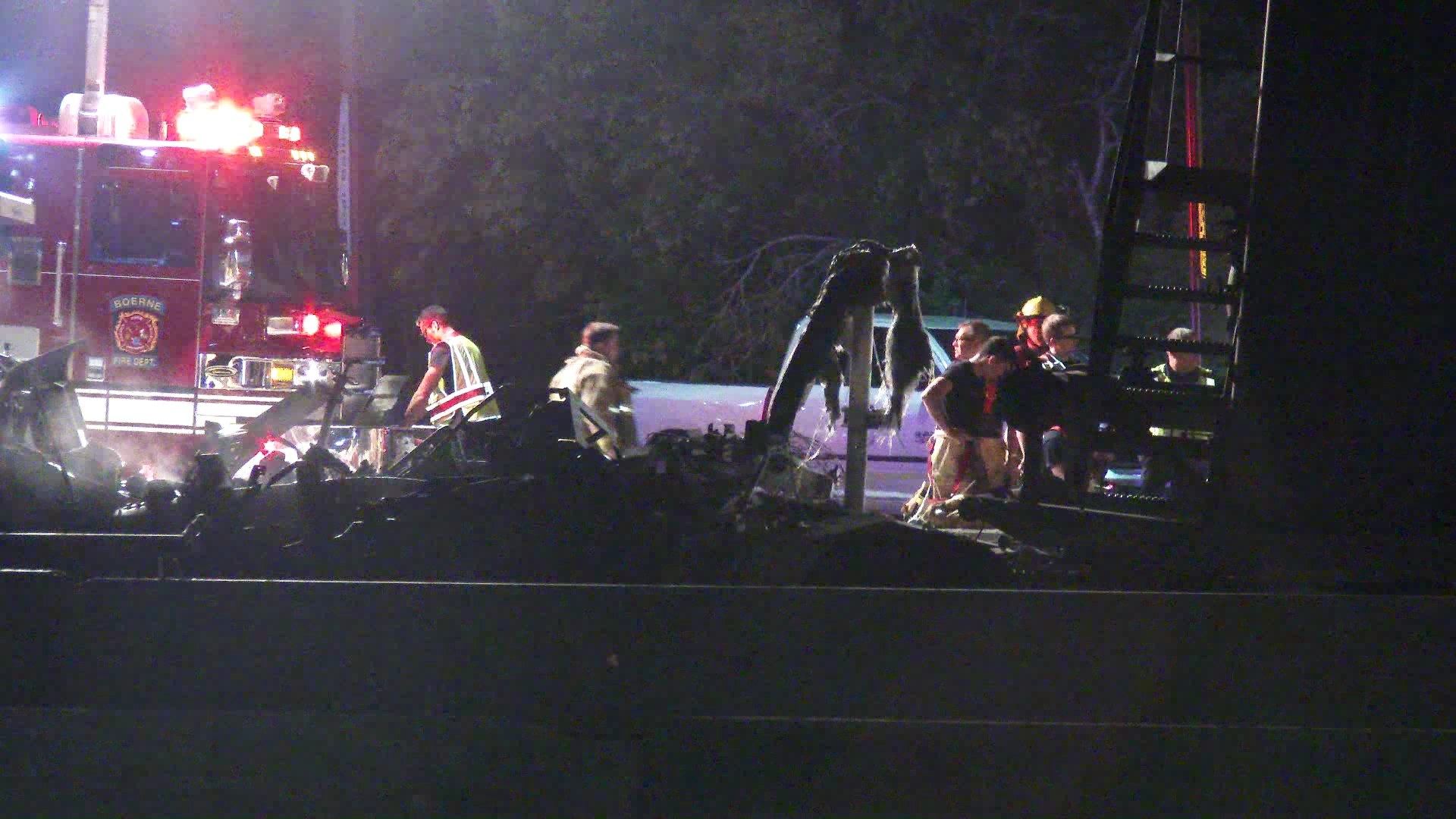 18-wheeler driver dies in fiery crash, explosion on Interstate 10 near ...