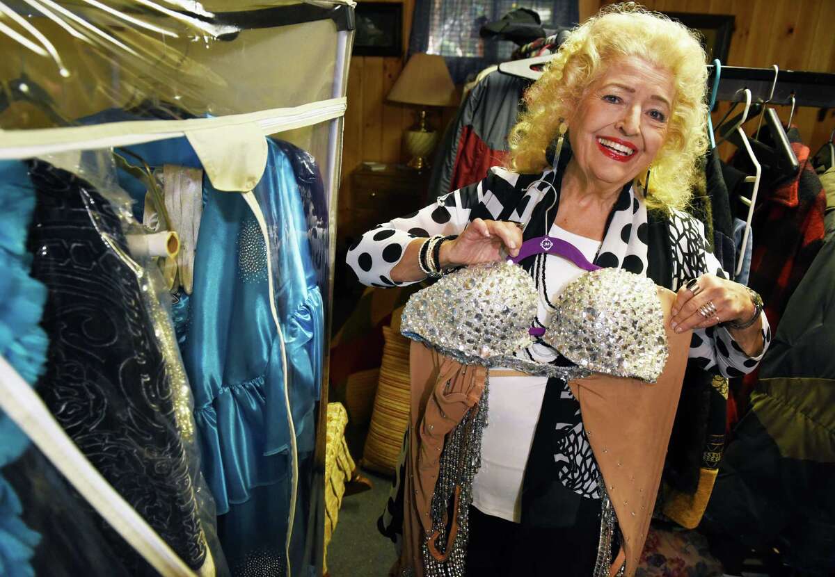 81yearold burlesque dancer bares secrets in autobiography
