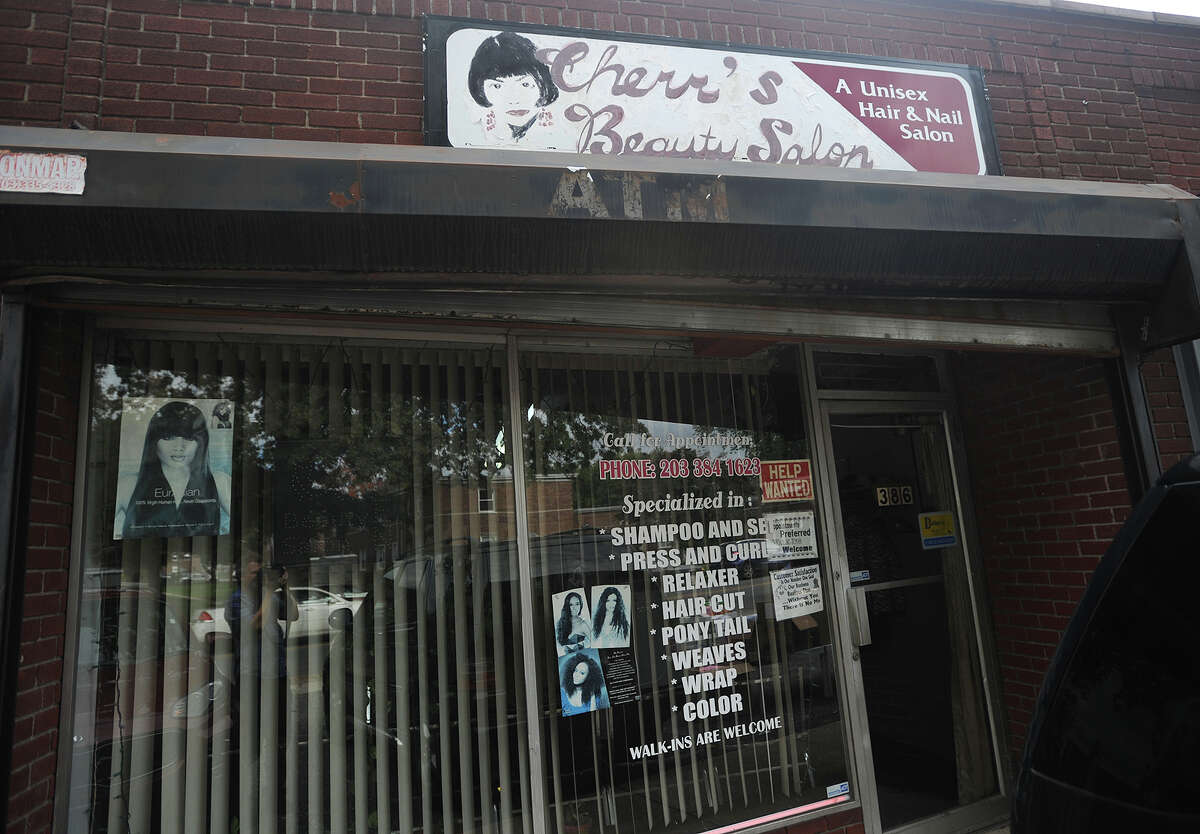 Bridgeport beauty salon marks 20 years