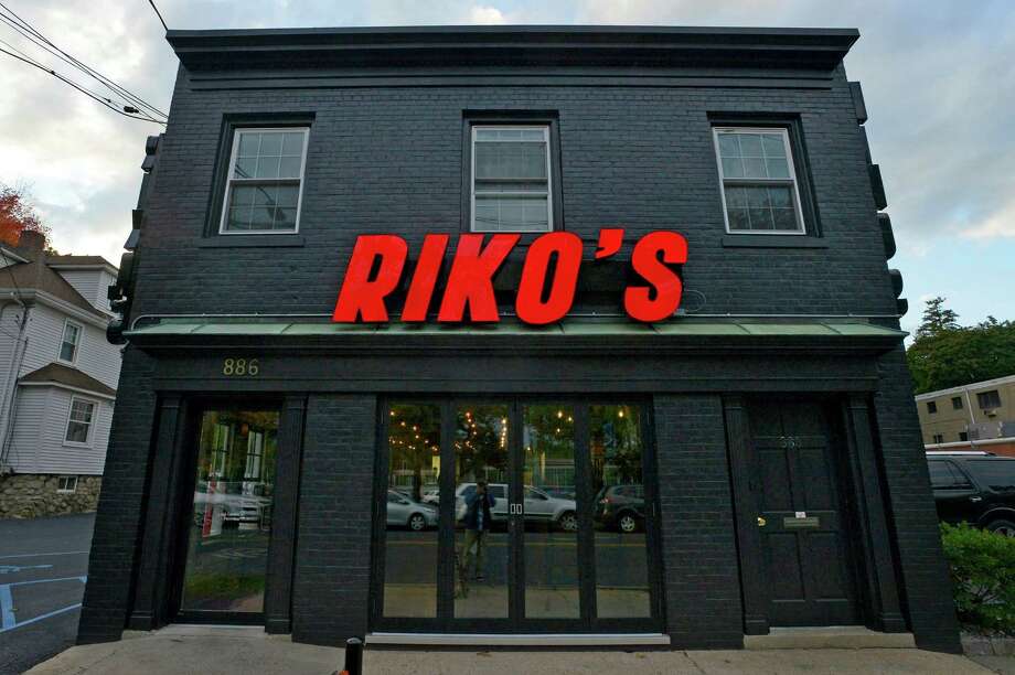 Stamford hot-oil pizza chain to begin franchising - StamfordAdvocate