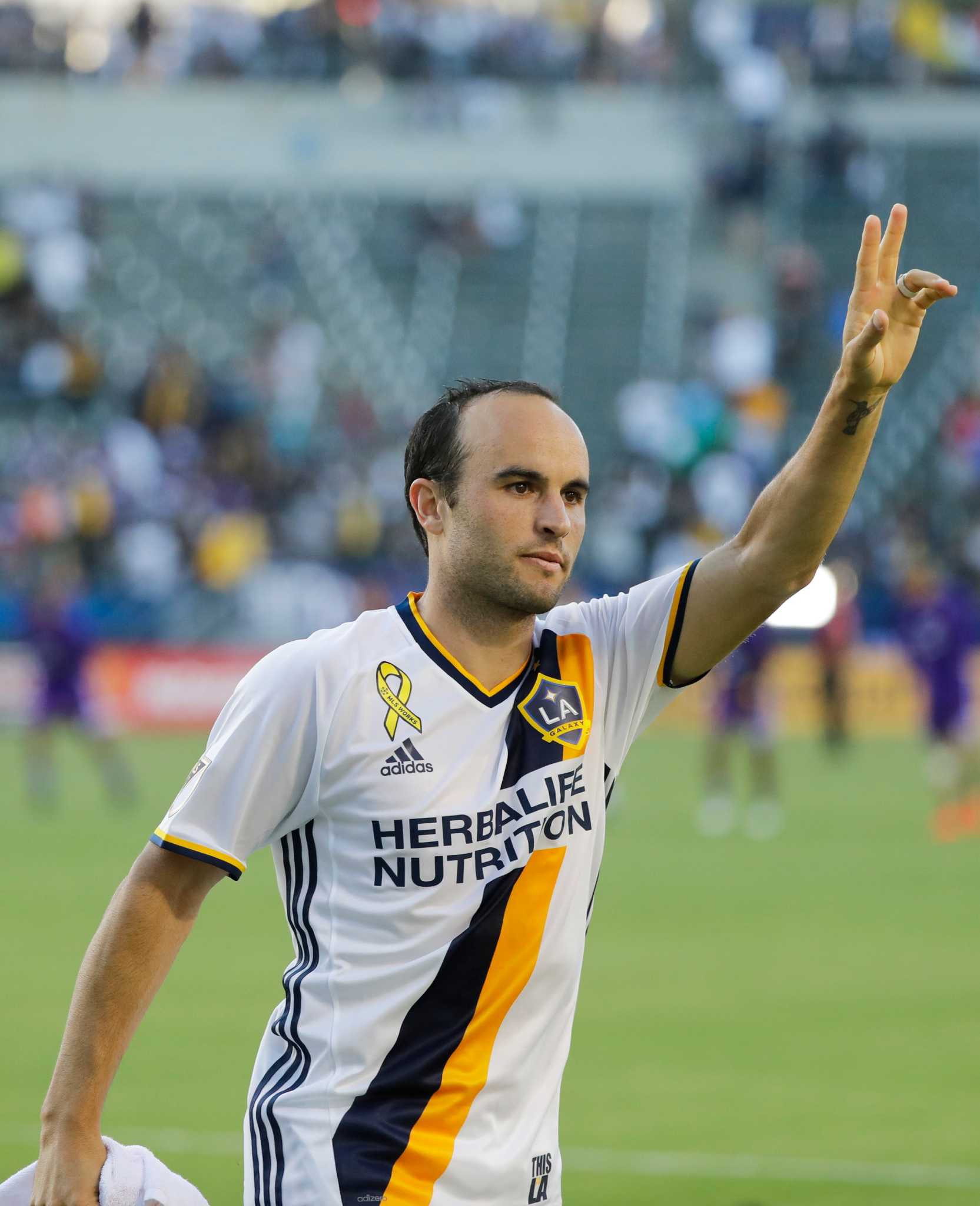 Write a letter to landon donovan 08 image