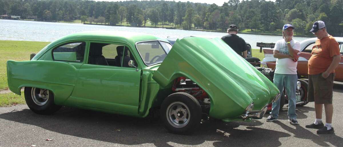 Wolf Creek Car Show welcomes hundreds