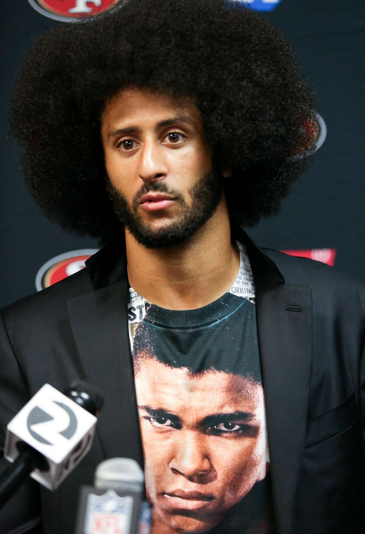 Football Fan Sells T-Shirts With Colin Kaepernick In Rifle Crosshairs