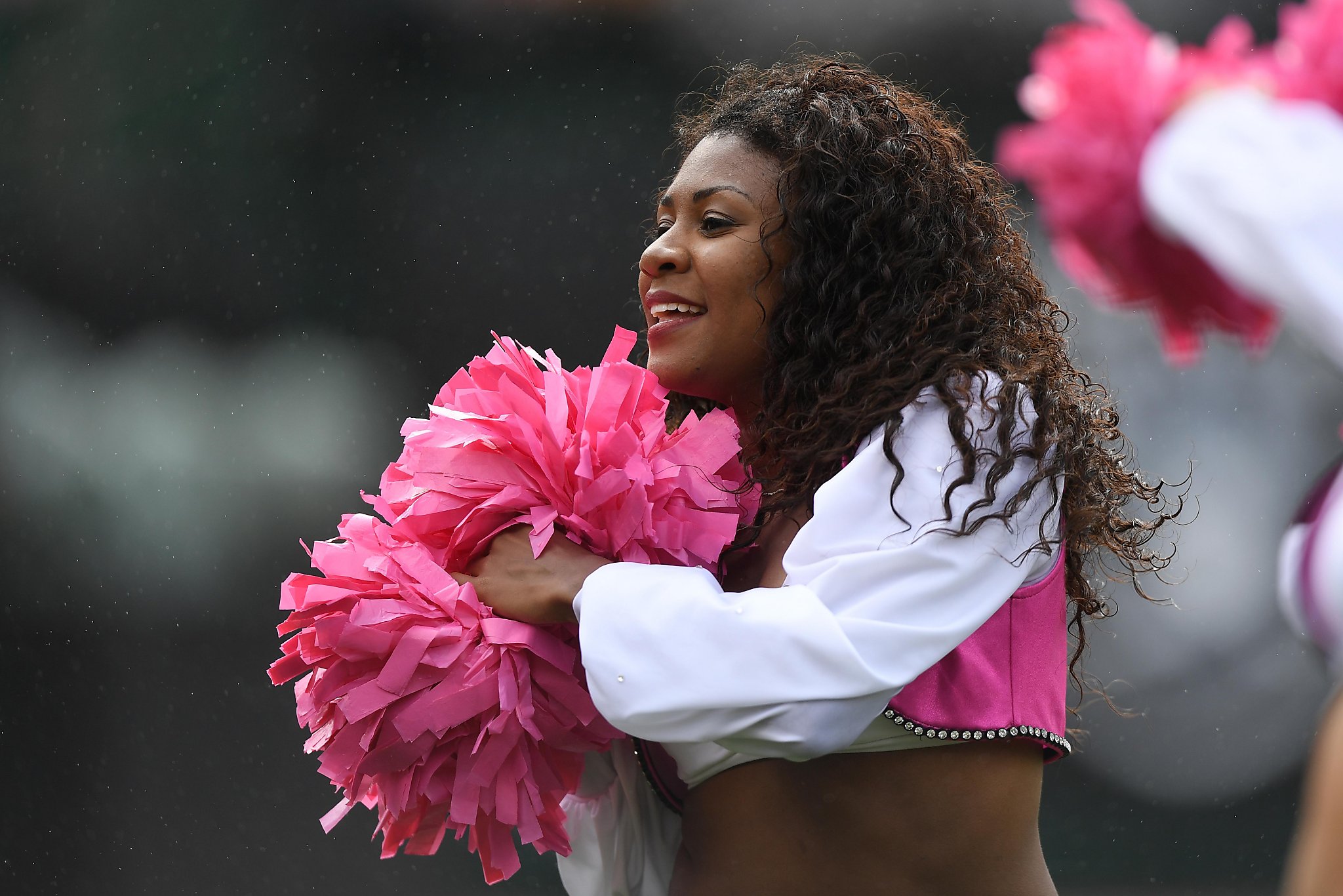 Oakland Raiders shell out $1.25 million in labor settlement of Raiderettes  cheerleaders pay case - San Francisco Business Times