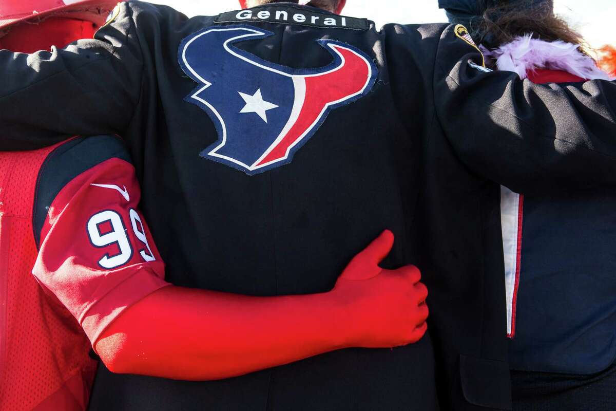 Photos: Fans tailgating at NRG for Texans-Colts game