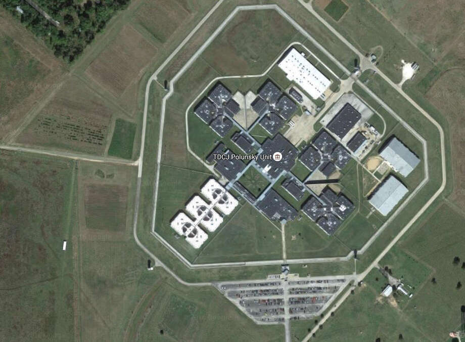 Texas prison officials to begin 1,000 inmate transfers to facilities