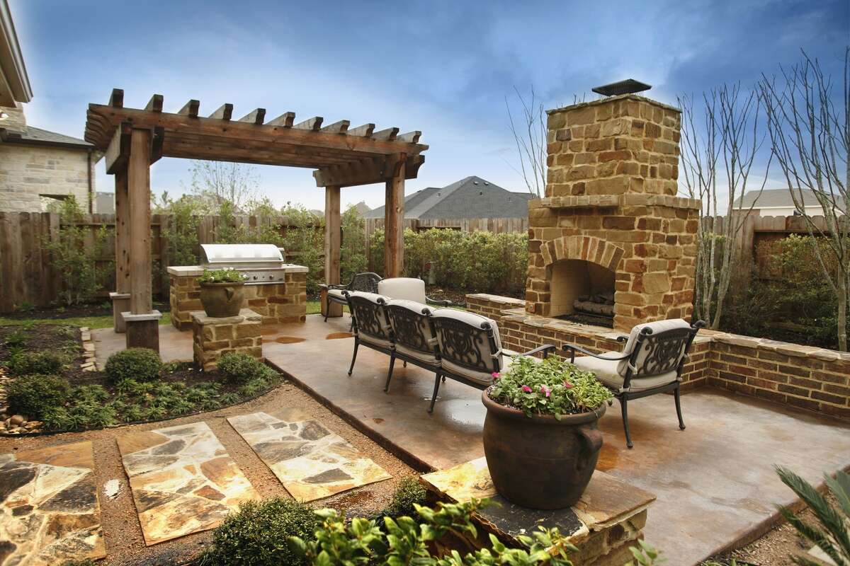 Living large in a great outdoor kitchen space