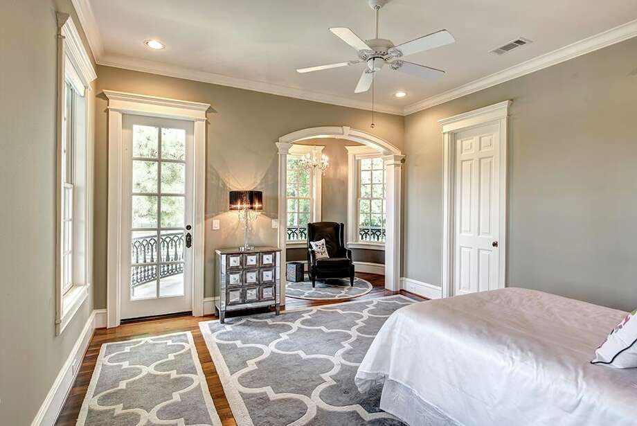 Historic plantation house replica in Tomball sees huge price reduction