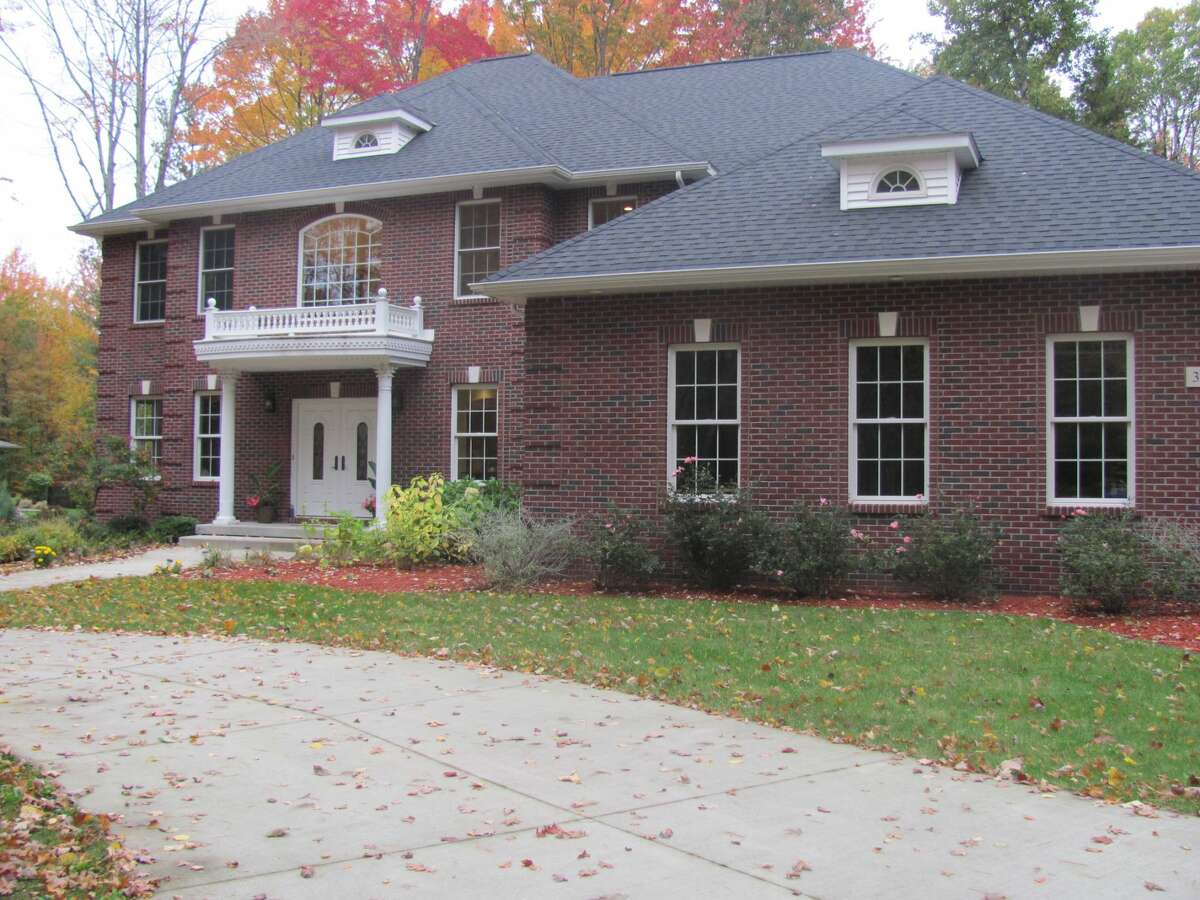 House Hunting Juliet balcony at 3335 E. Shady Ridge Drive, Larkin Township