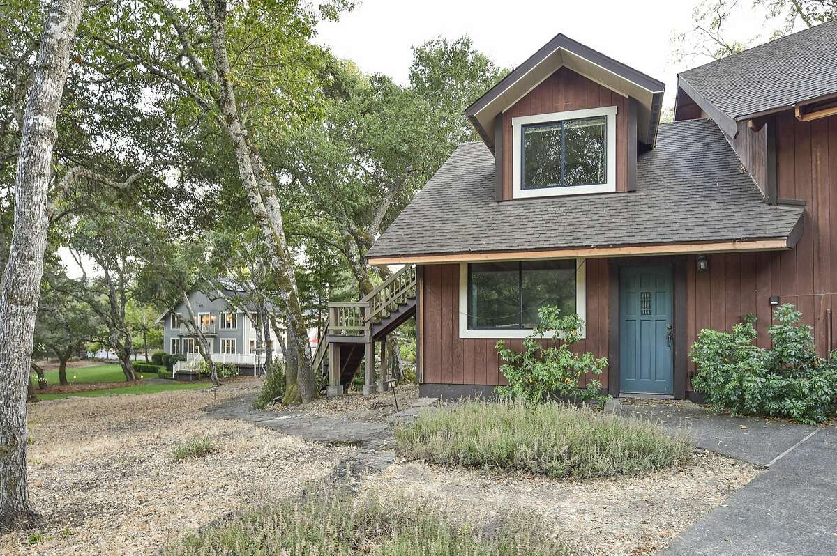 Walkthrough A taste of the Hamptons in Kenwood