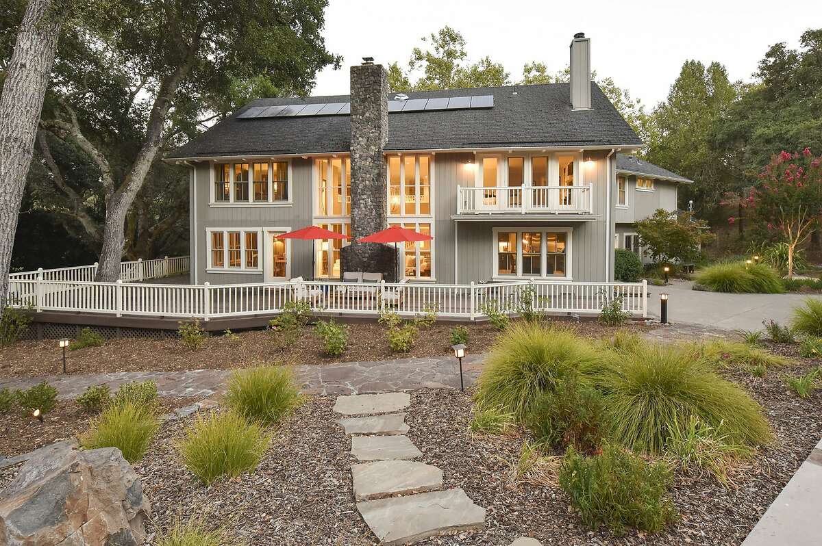 Walkthrough A taste of the Hamptons in Kenwood