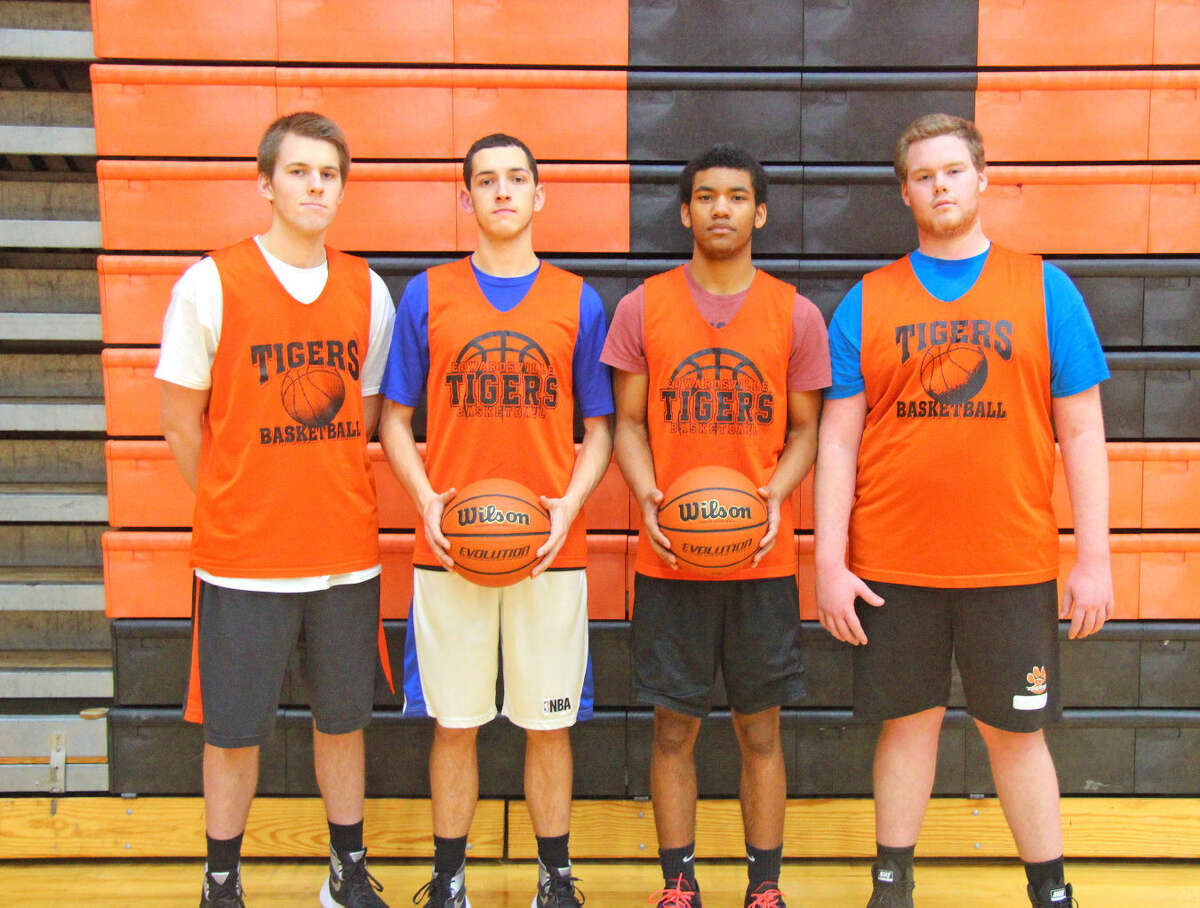 BOYS' BASKETBALL: Scout team is key to Edwardsville's success