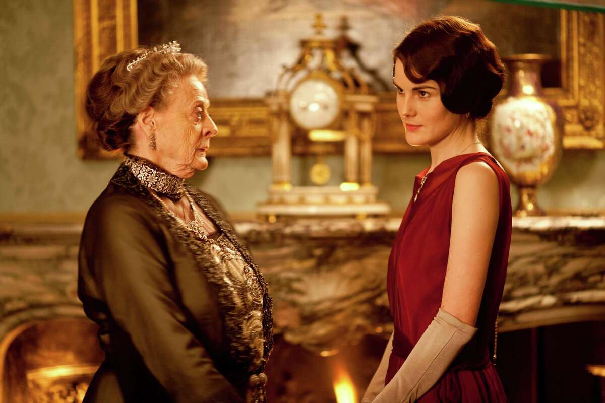 Downton Abbey Season 3 Sundays, January 6 - February 17, 2013 on MASTERPIECE on PBS From left to right: Maggie Smith as the Dowager Countess and Michelle Dockery as Lady Mary c. Carnival Film & Television Limited 2012 for MASTERPIECE This image may be used only in the direct promotion of MASTERPIECE CLASSIC. No other rights are granted. All rights are reserved. Editorial use only. USE ON THIRD PARTY SITES SUCH AS FACEBOOK AND TWITTER IS NOT ALLOWED.