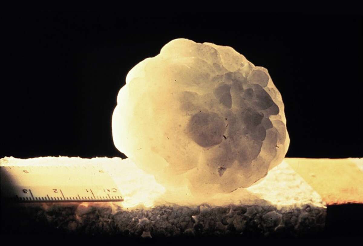 Largest hailstones Size: 8 inches Date and place: Winkler County - May 31, 1960 Source: Texas Almanac