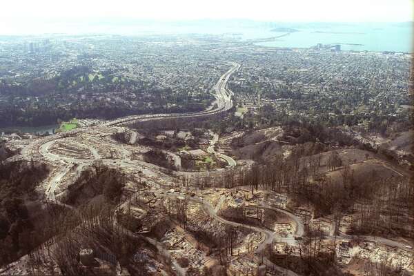 25 Years Later: Oakland Hills Ripe For Another Firestorm - SFChronicle.com