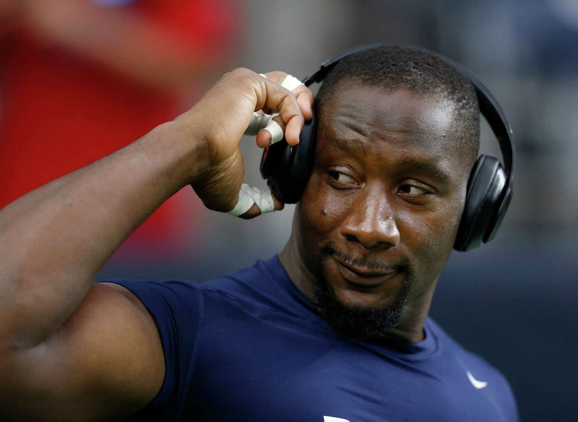 Antonio Smith relishes being back with Texans Antonio Smith relishes being back with Texans