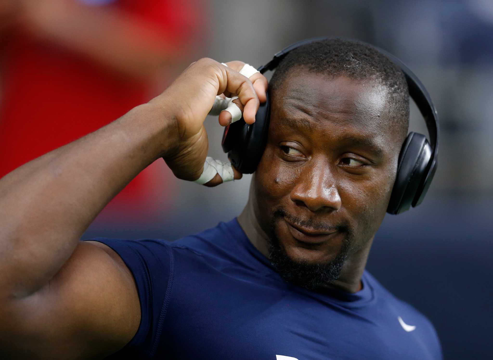 Antonio Smith relishes being back with Texans Antonio Smith relishes being back with Texans