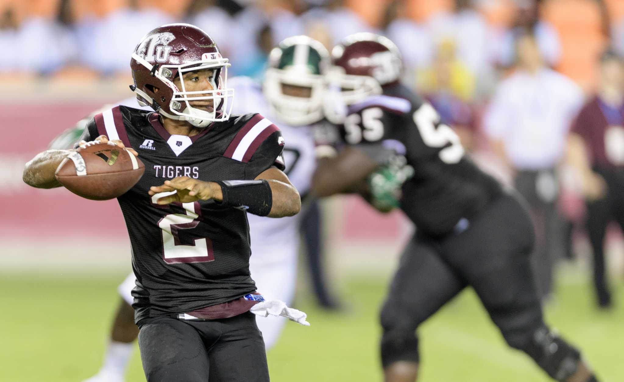 Through Their Roles As QBs Hurts Brothers Become Best Friends Houston Chronicle