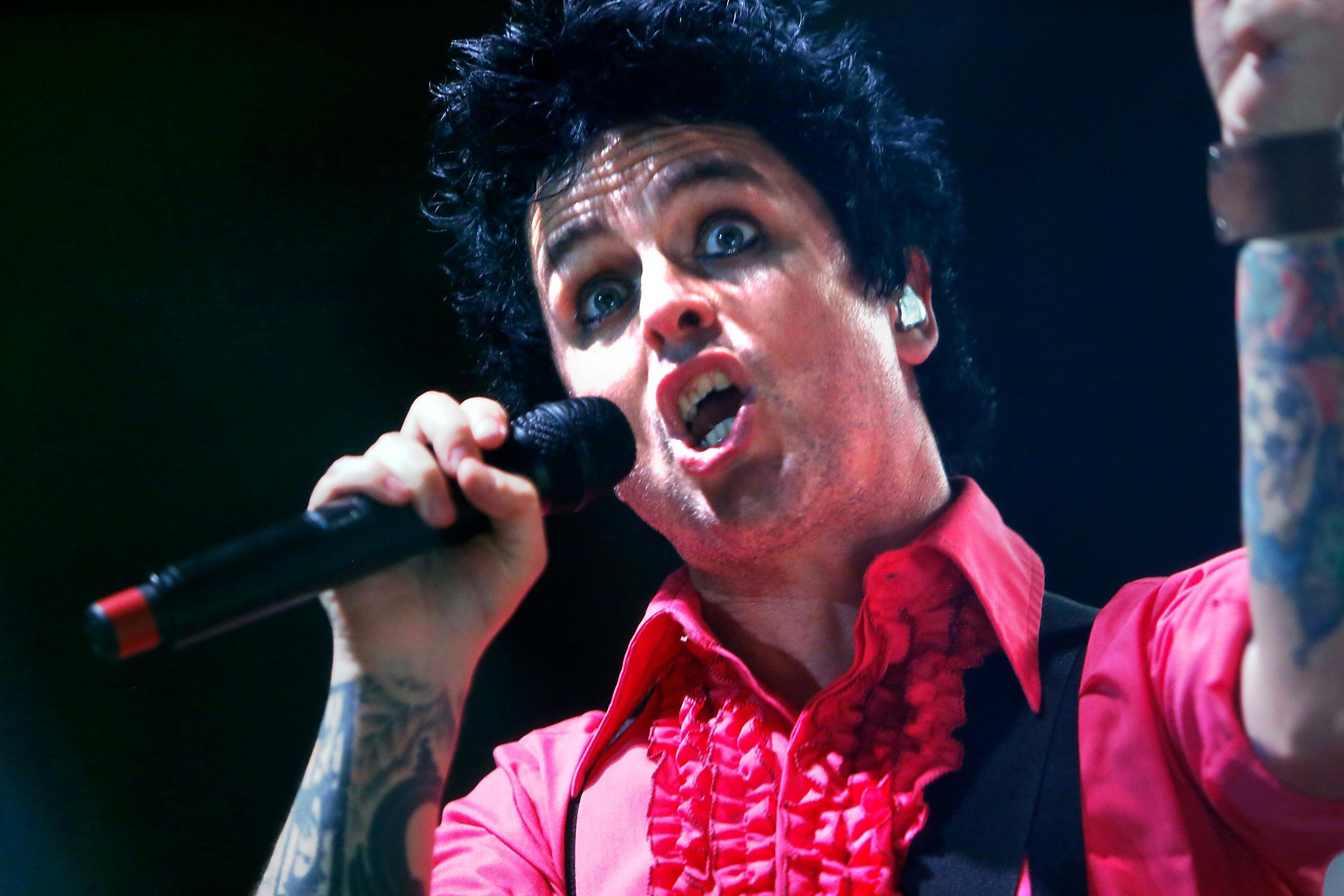 Green Day frontman Billie Joe Armstrong’s side project the Longshot postpon...