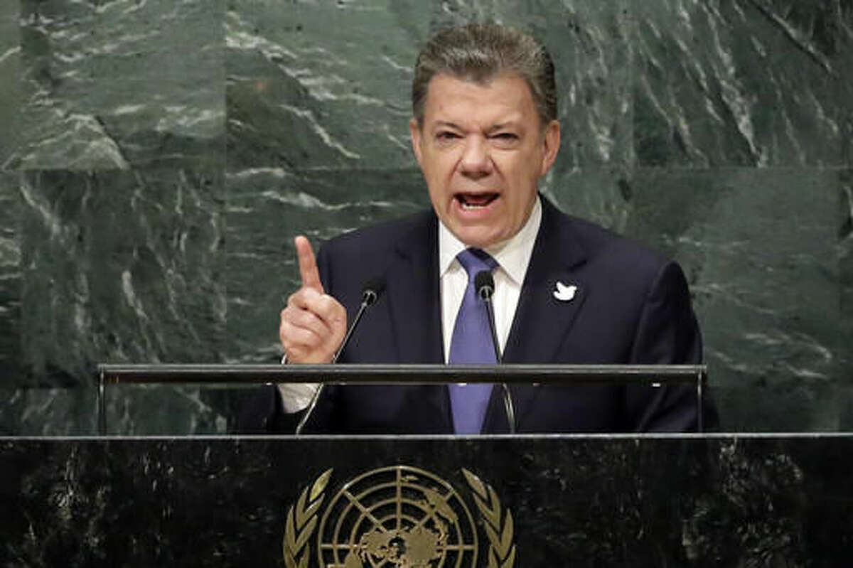Colombia's President Juan Manuel Santos Calderon addresses the 71st session of the United Nations General Assembly, at U.N. headquarters, Wednesday, Sept. 21, 2016. (AP Photo/Richard Drew)