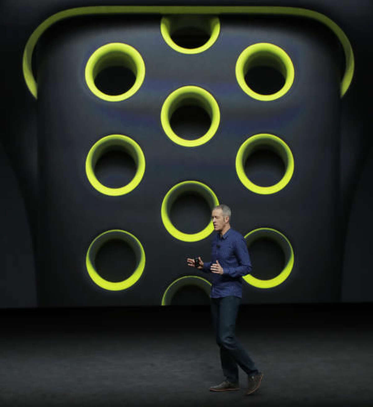 Jeff Williams, Apple's chief operating officer, speaks during an event to announce new products on Wednesday, Sept. 7, 2016, in San Francisco. (AP Photo/Marcio Jose Sanchez)