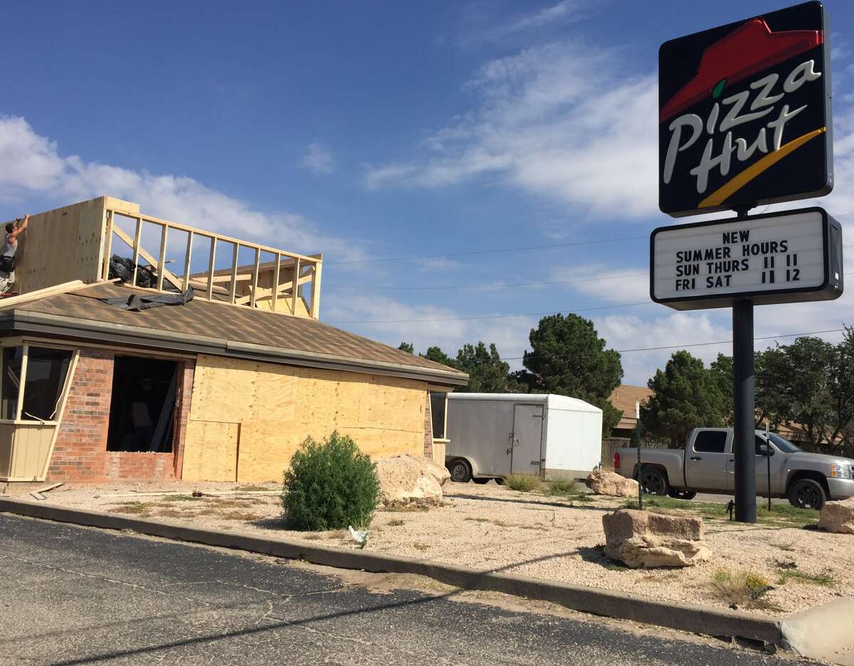 Small Bites Carl's Jr, The Lost Cajun now open, Pizza Hut temporarily