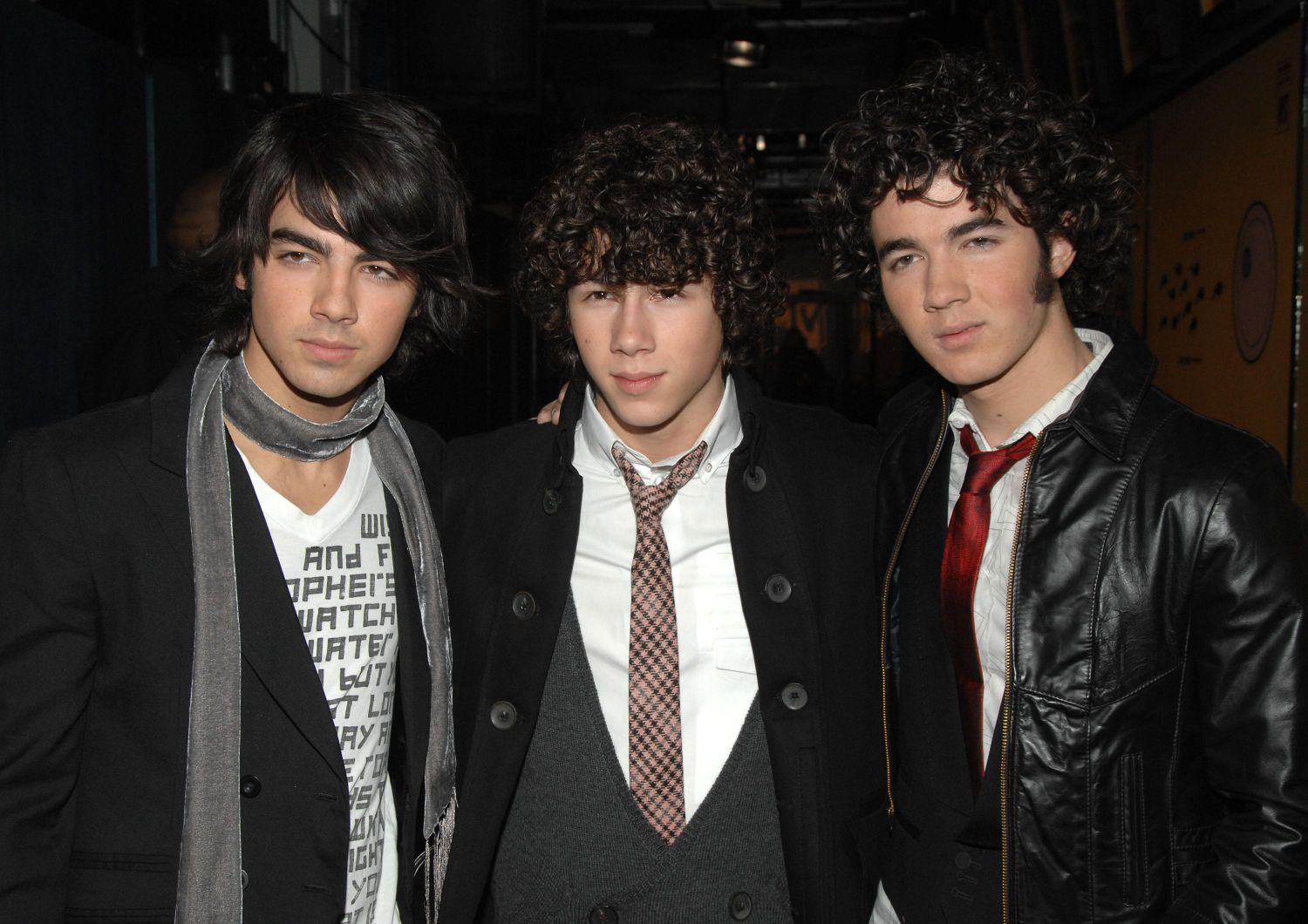 NEW YORK — The <b>Jonas</b> Brothers are disbanding. 