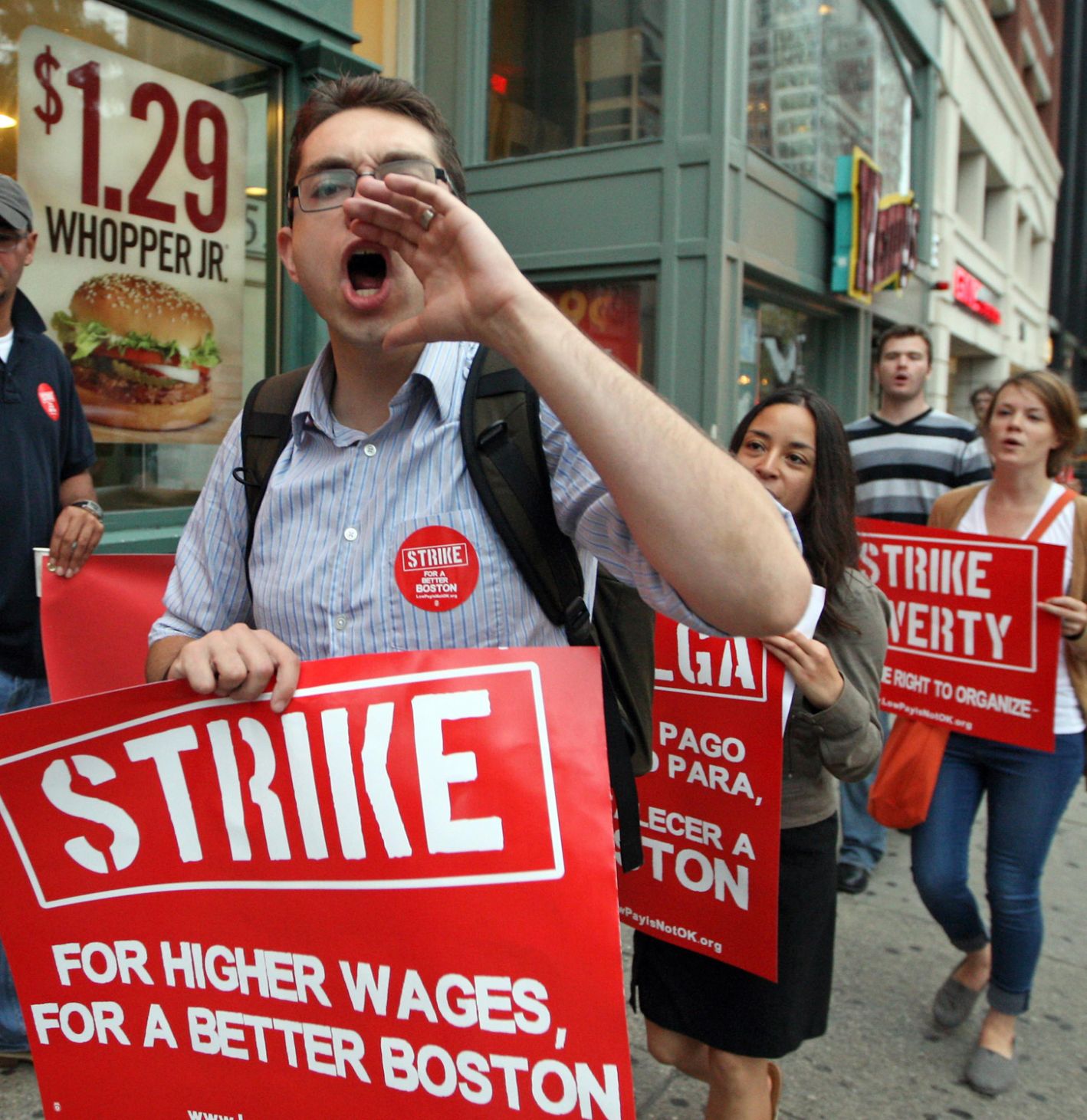 Fast food Workers Stage Largest Protests Yet