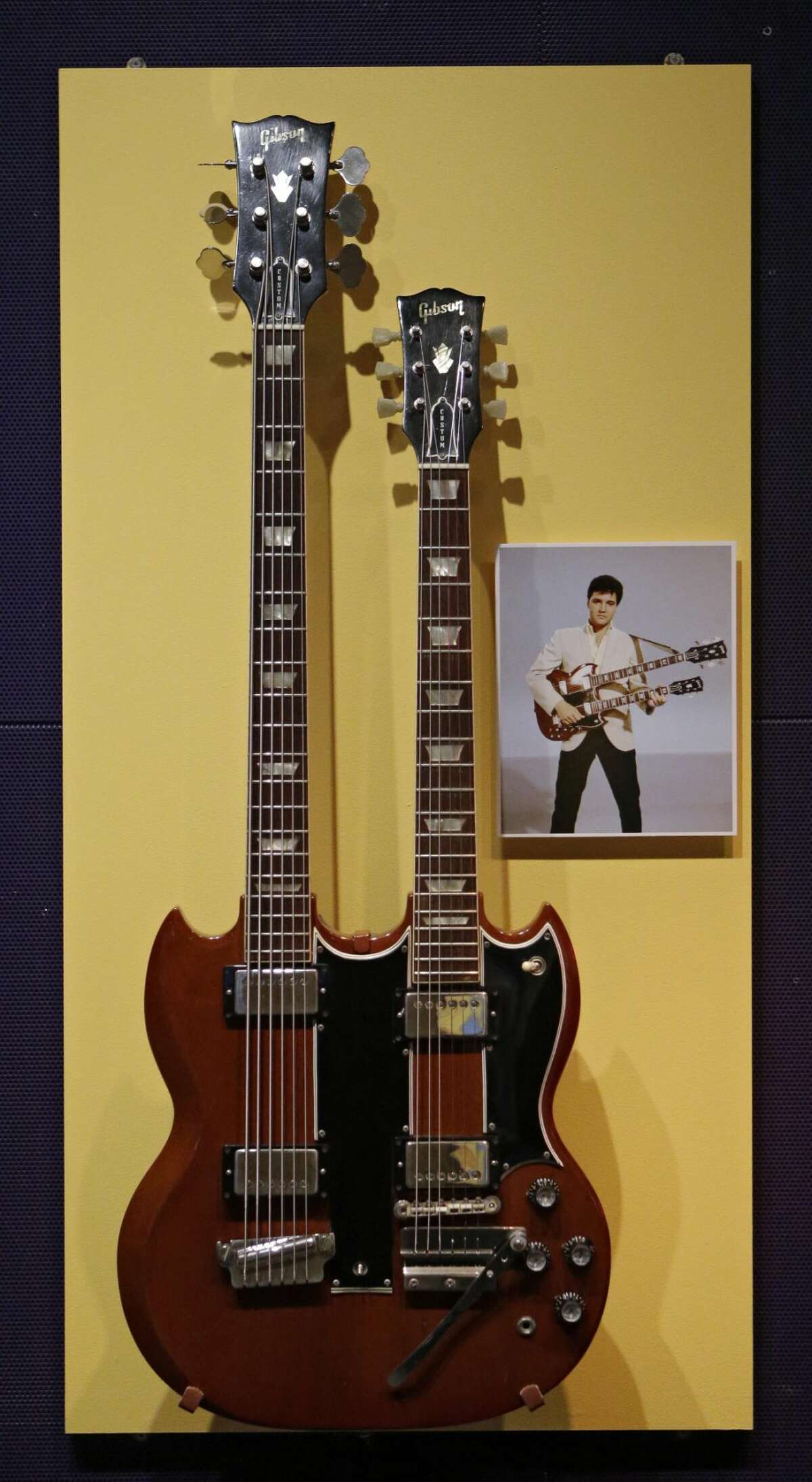 Elvis items featured at Rock and Roll Hall of Fame