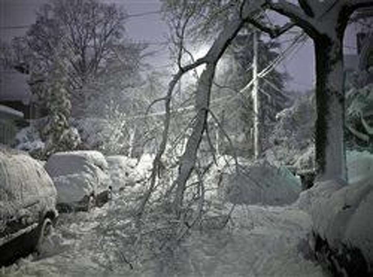 Lights out: 4 ways to prepare for a long outage after the storm