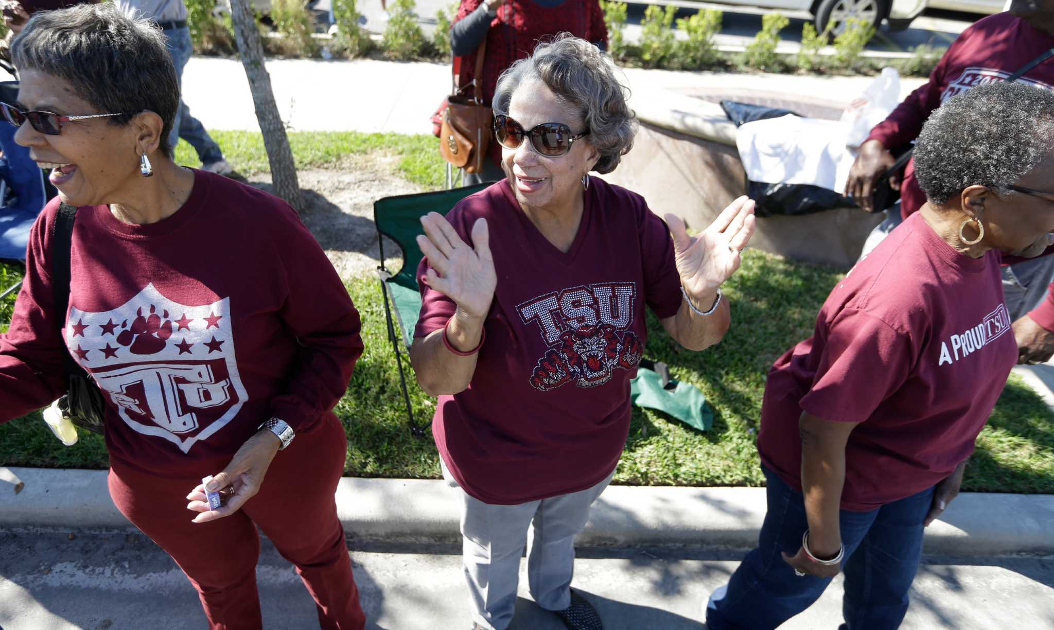 Texas Southern University, HCC ink student transfer agreement