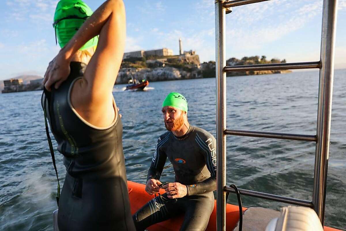 Blind swimmers and guides swim from Alcatraz to Crissy Field in SF
