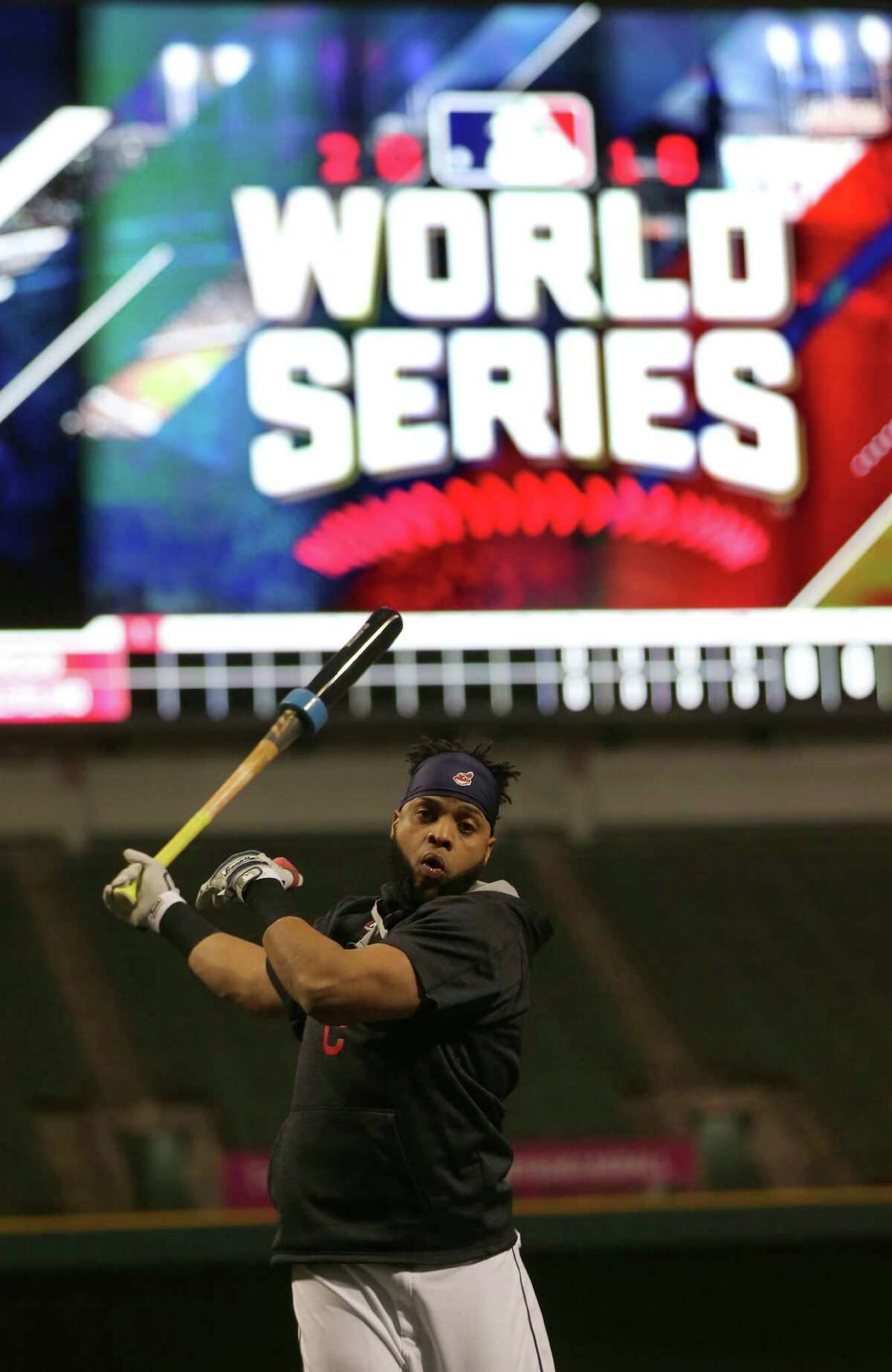 Indians embrace underdog role in World Series against Cubs