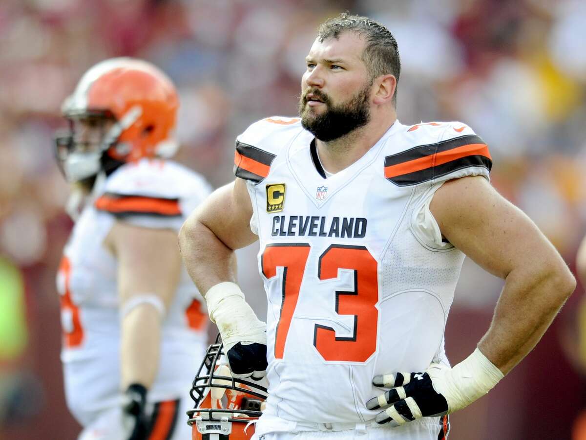 Could Seahawks trade for tackles Joe Thomas or Joe Staley?