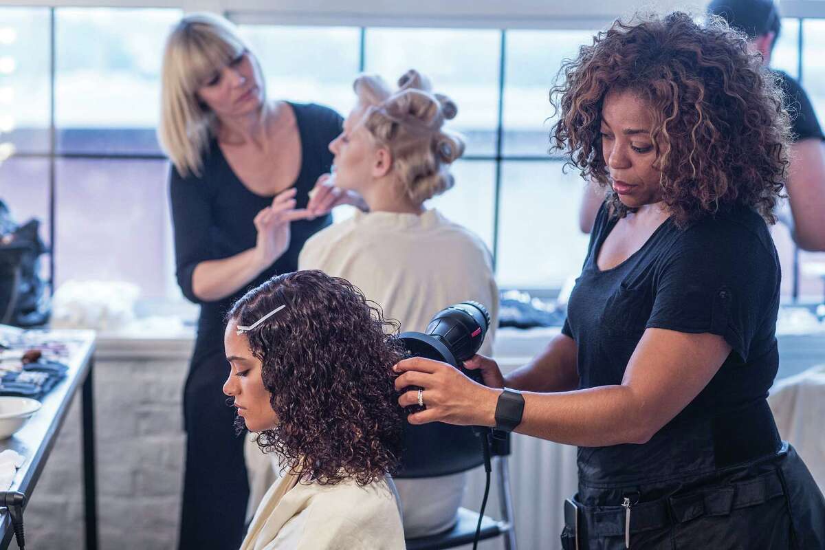 Celebrity hair stylist Tippi Shorter visits Houston salon