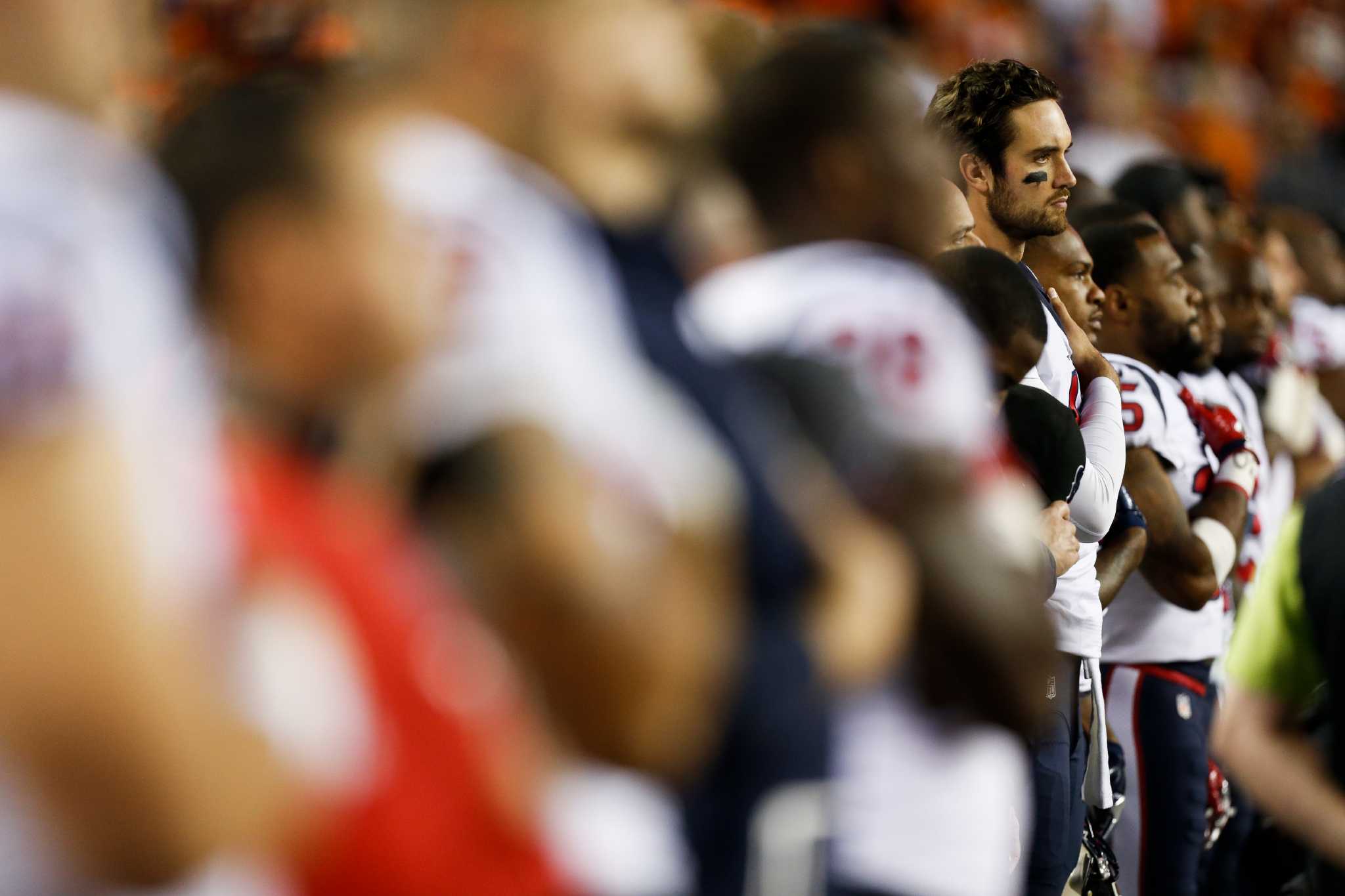 Texans RB Alfred Blue delivers clutch fumble recovery